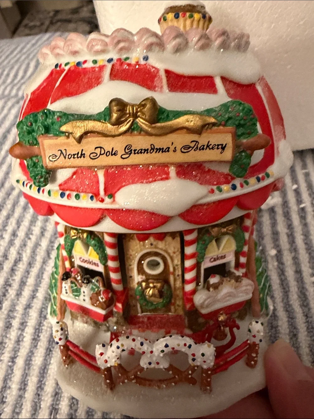 Department 56 North Pole Series Grandmas Bakery